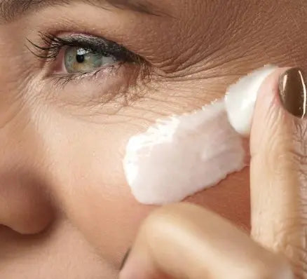 CRÈME VISAGE AU COLLAGÈNE & ACIDE HYALURONIQUE – HYDRATATION INTENSE & ÉCLAT JEUNESSE AURA PHENIX