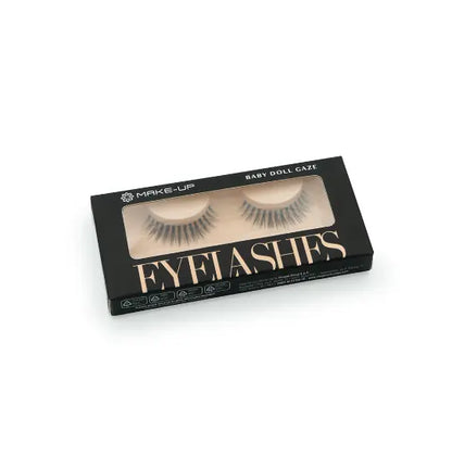 Faux cils ‘Baby Doll Gaze’ en boîte noire élégante, parfaits pour un regard intense et sensuel. Faciles à appliquer et réutilisables.