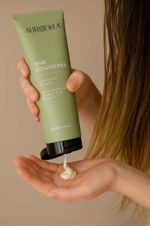 APRÈS - SHAMPOING À LA BAVE D’ESCARGOT – NOURRISSANT, RÉPARATEUR & CHEVEUX DOUX ET BRILLANTS - AURA PHENIX