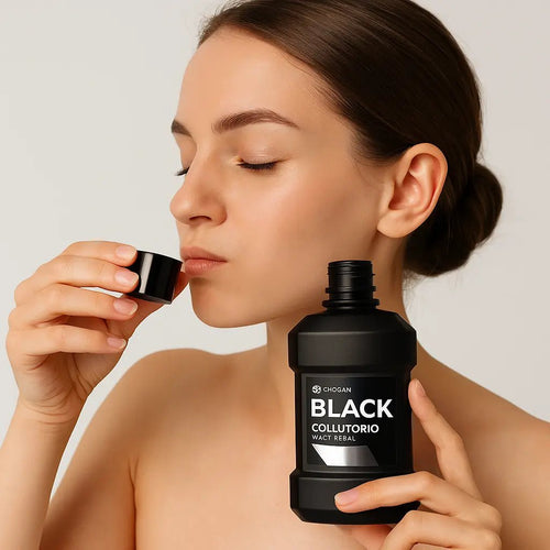 BAIN DE BOUCHE BLACK AU CHARBON ACTIF CONTRE TACHES SUPERFICIELLES DES DENTS - 250 ML - AURA PHENIX