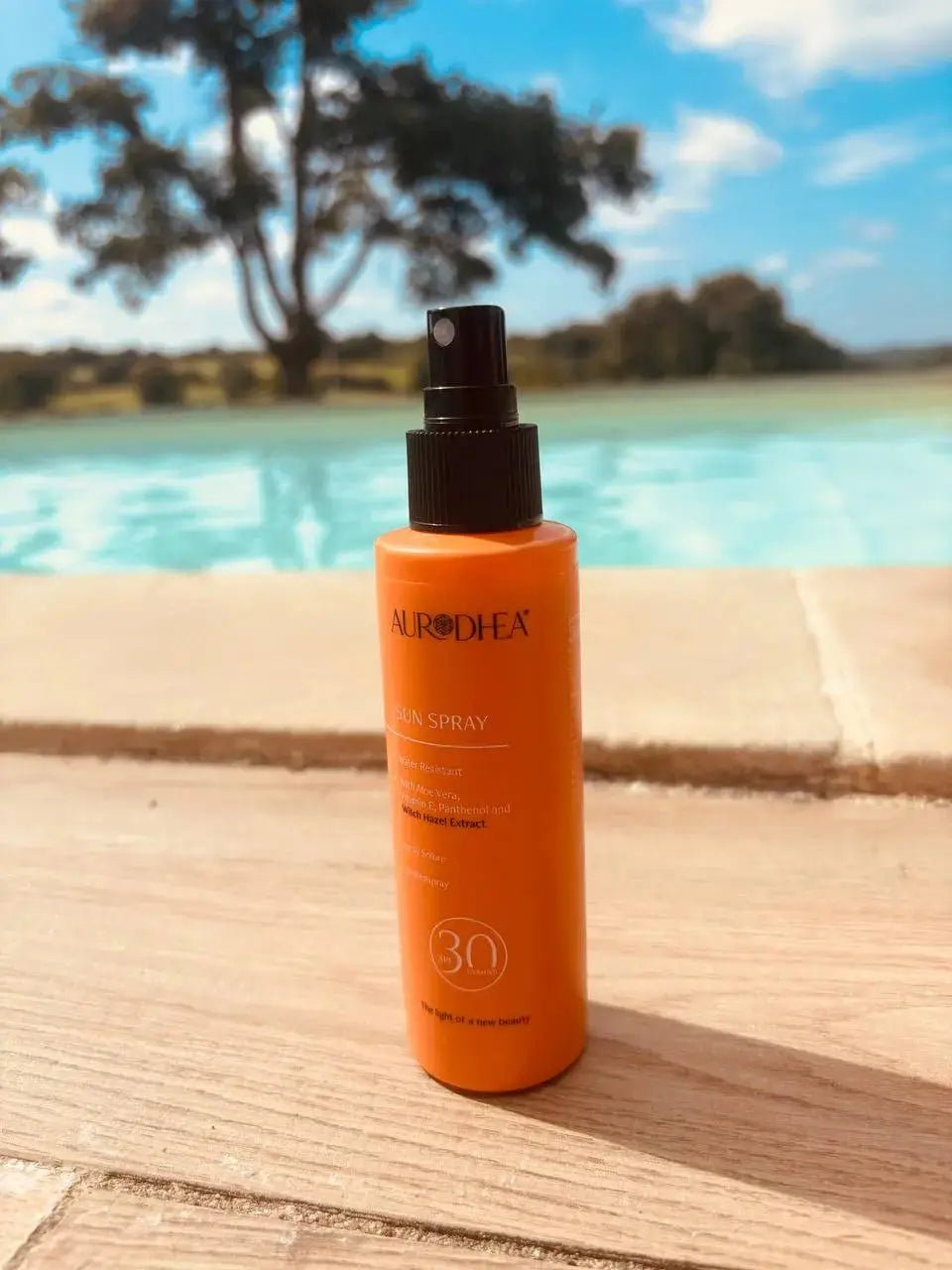 SPRAY SOLAIRE PF 30 PROTECTION MOYENNE - HAUTE LARGE SPECTRE, CONTRE LES RAYONS UVA ET UVB - AURA PHENIX